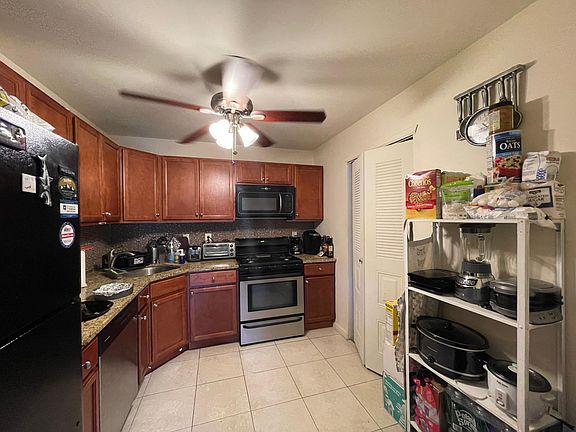kitchen with all necessary appliances