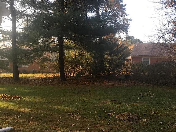 3rd image of 54B Yorktowne Pkwy