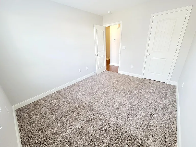 3944 Volkswalk Pl — Photo 36