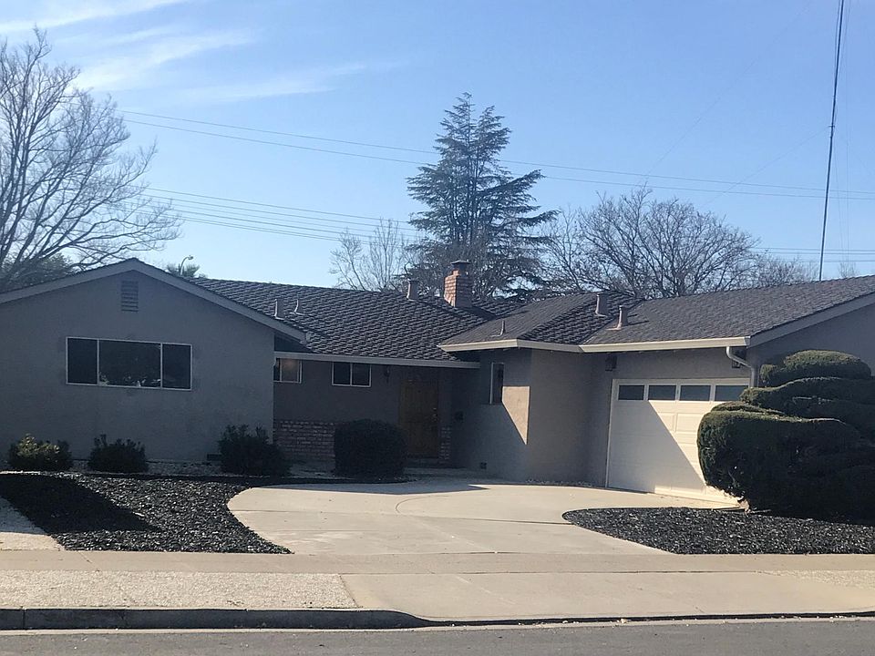 1st image of 2459 Schubert Ave