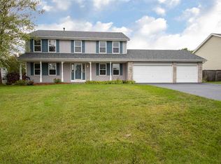 10952 Meadowsweet Ln, Roscoe, IL 61073