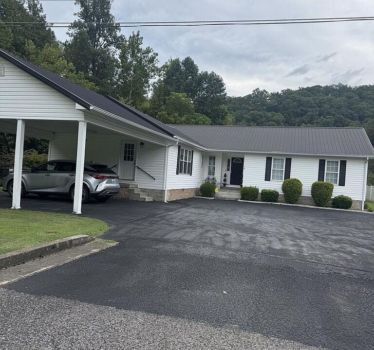 1st image of 38 Creekwood Ct