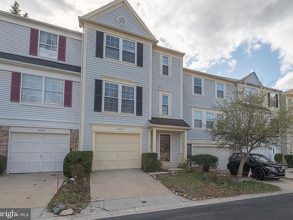 2nd image of 14920 Dunvegan Ct