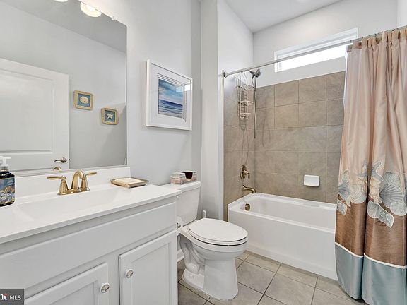 5th image of 127 Raccoon Ln