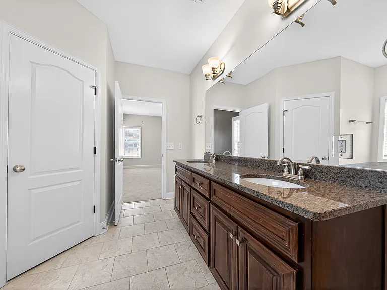 9566 Yarbrough Rd — Photo 15