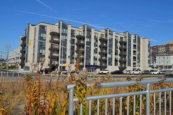 Sold by Fillmore | media 19