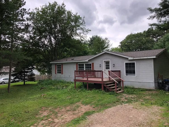 N5519 Deer Run Dr, Wild Rose, WI 54984
