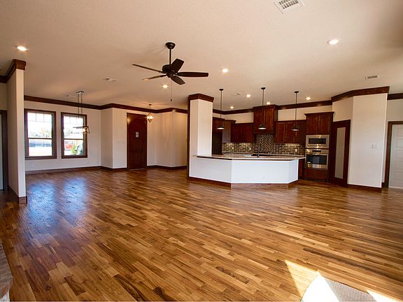 5th image of 1515 W Westhill Dr