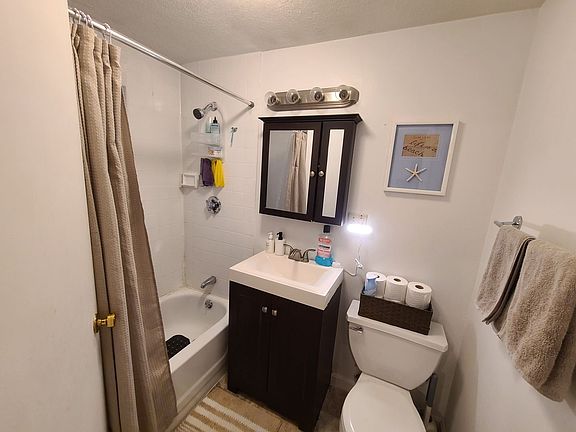 5th image of 1423 Commonwealth Ave APT 103