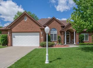 2714 NE Briarwood Ct, Ankeny, IA 50021