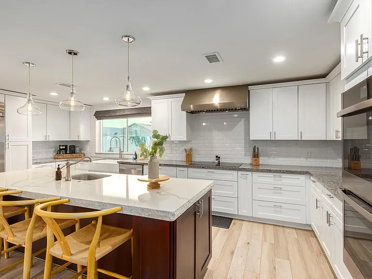 5009 E Le Marche Ave — Photo 11