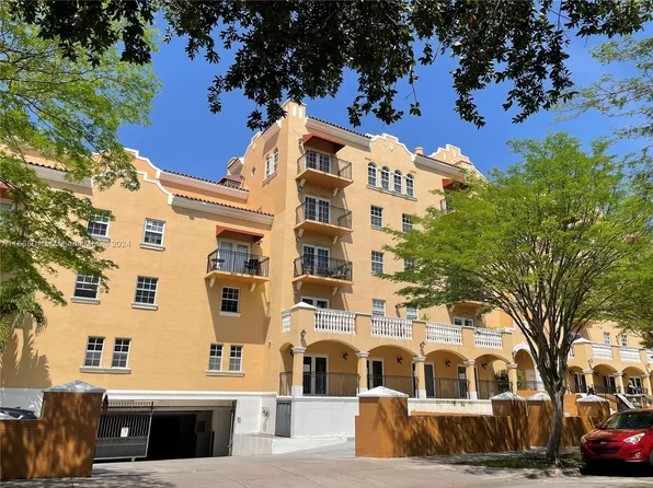 1400 Salzedo St APT 401, Coral Gables, FL 33134
