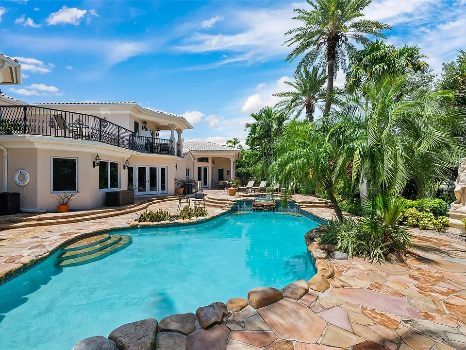 1600 S Ocean Dr