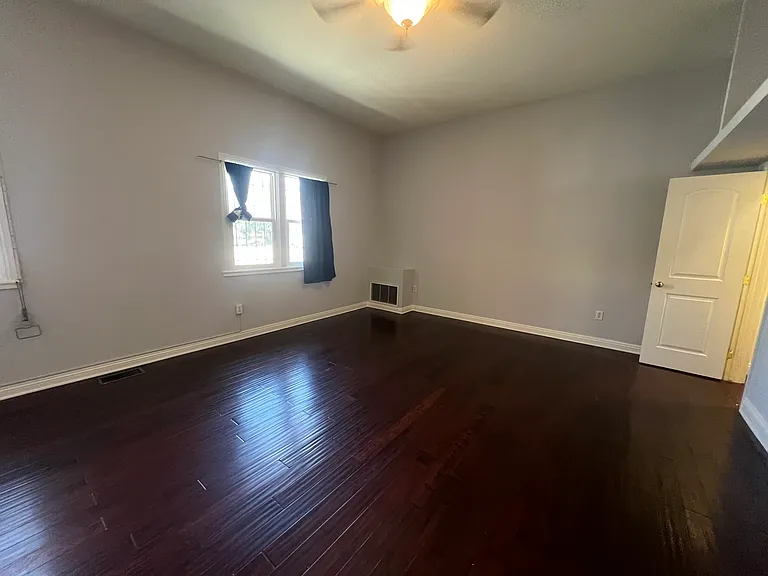 701 S Mariposa Ave #101 — Photo 11