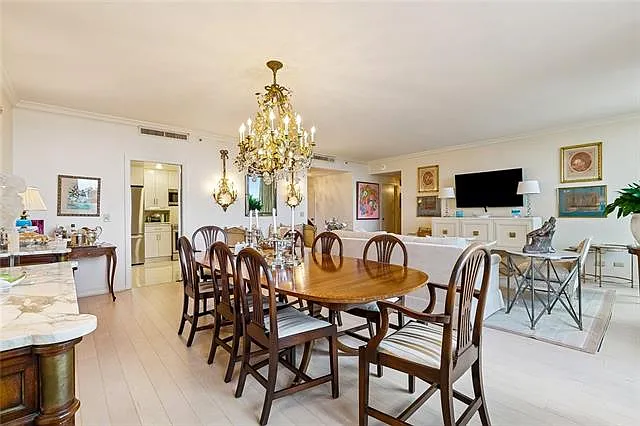 2100 Saint Charles Ave #5M — Photo 6