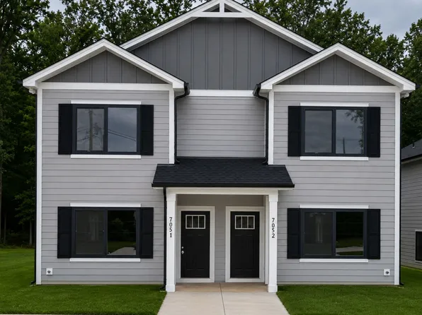 Brand-New Pet-Friendly Townhome in Hickory, NC, 705-707 7th Ave SE #Fd0bc76ea, Hickory, NC 28602