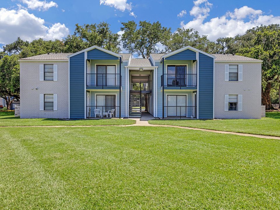 1st image of 3205 E Olive Rd #4-044