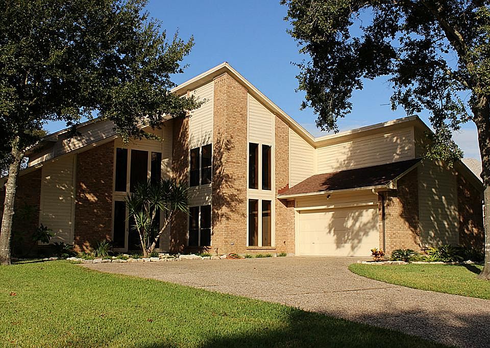 5/4/2 Home in Taylorcrest Subdivision.