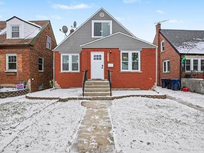 9312 S Francisco Ave, Evergreen Park, IL, 60805