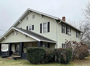 131 1st Ave N APT A, Conover, NC 28613