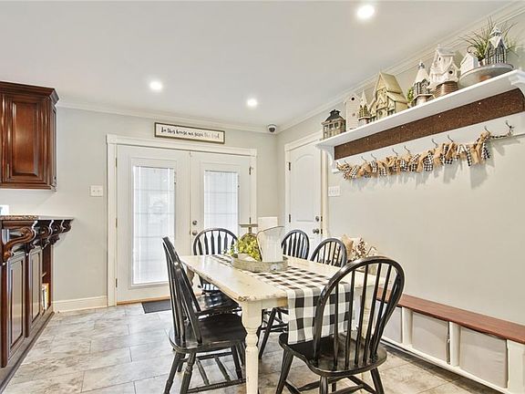 5th image of 1848 Carol Sue Ave