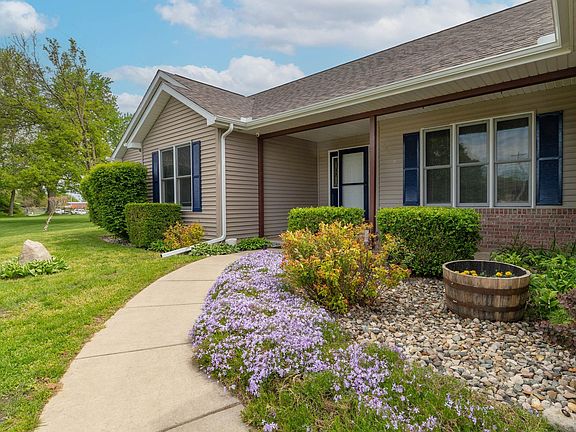 2nd image of 29023 Hemlock Ct