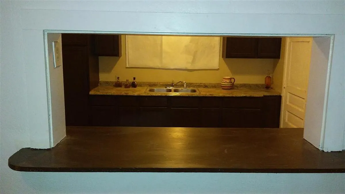 5 bed, 2000 sqft, $1,500 — Photo 4