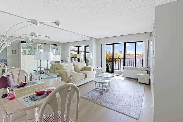 1st image of 25-40 Shore Blvd #3T