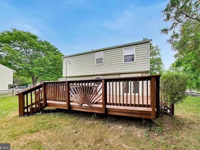 5932 Peregrine Dr — Photo 35
