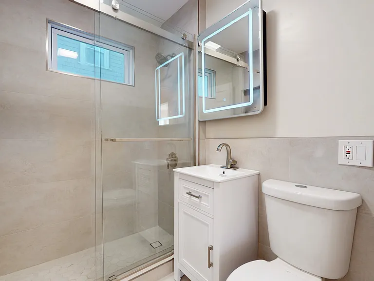 7 Smith St #1 — Photo 16