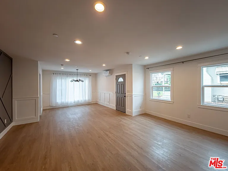 94 S Vinedo Ave — Photo 21