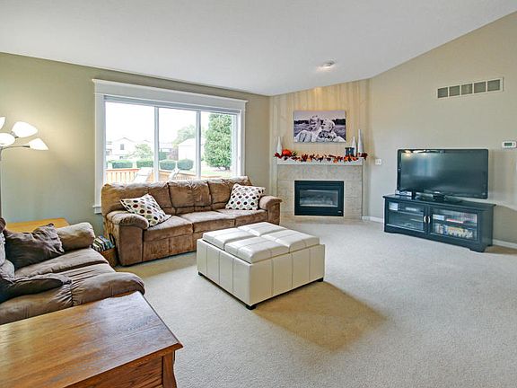 2nd image of 1259 Summerwood Ln