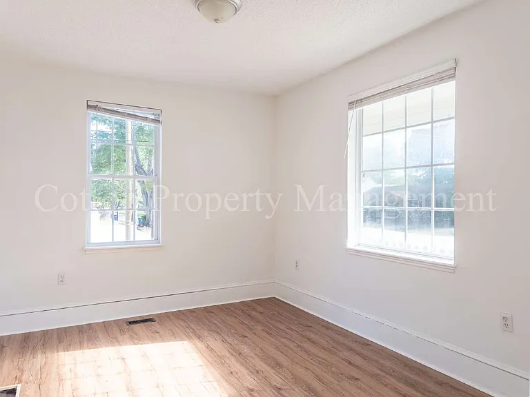 923 N 5th Ave #A — Photo 7