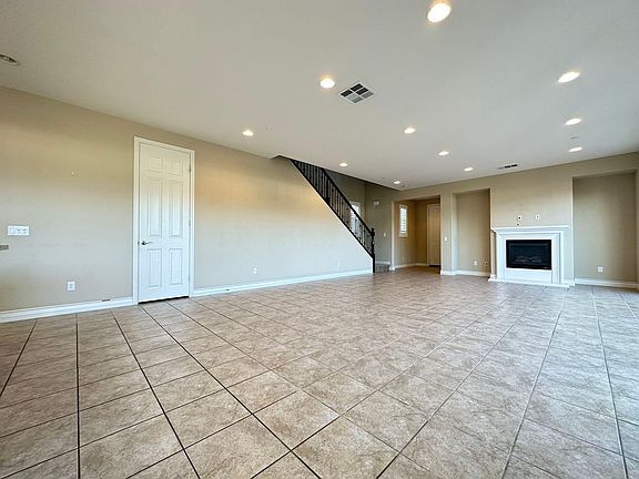 3rd image of 3047 E Via Corvina