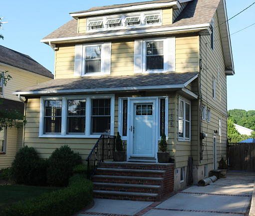 2nd image of 185 Hart Blvd