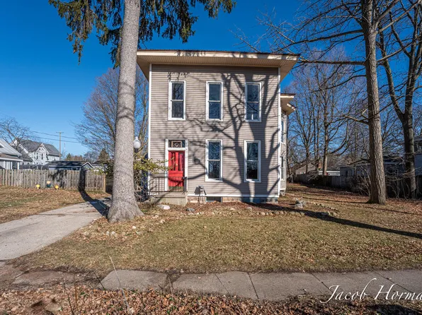 414 N Camburn St, Stanton, MI 48888