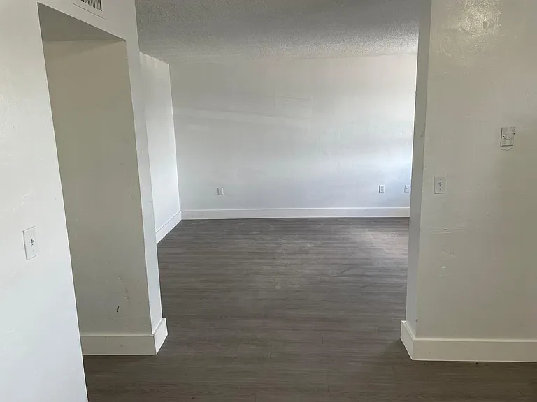 Cielo Apartments — Photo 6