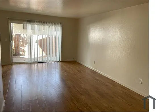 22782 Vermont St #3 — Photo 2