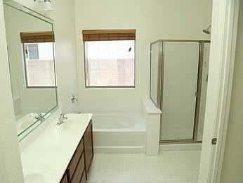 5th image of 1539 E Chaparral Pl