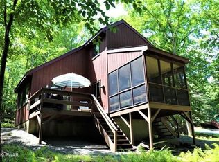 100 Rocky Rd, Lackawaxen, PA 18435