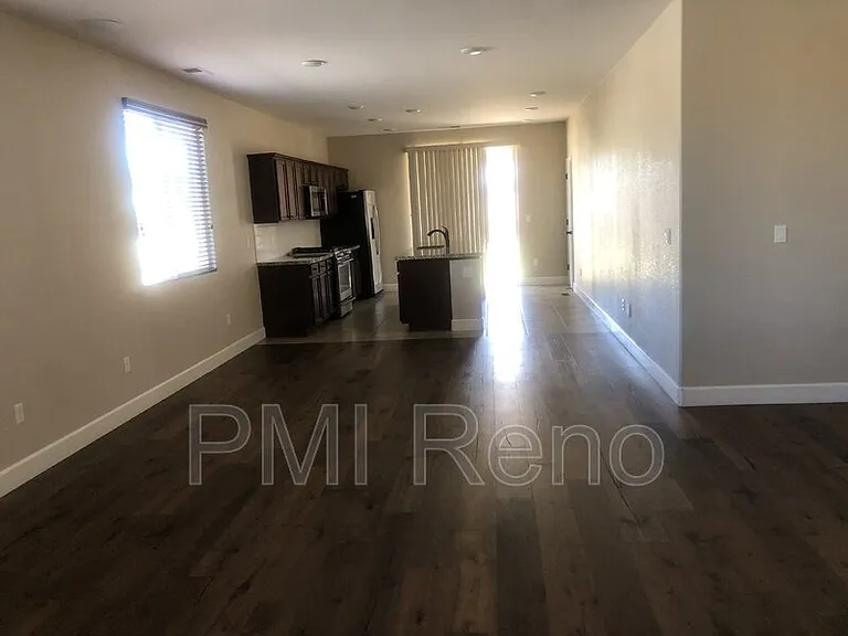 9334 Pond St — Photo 2