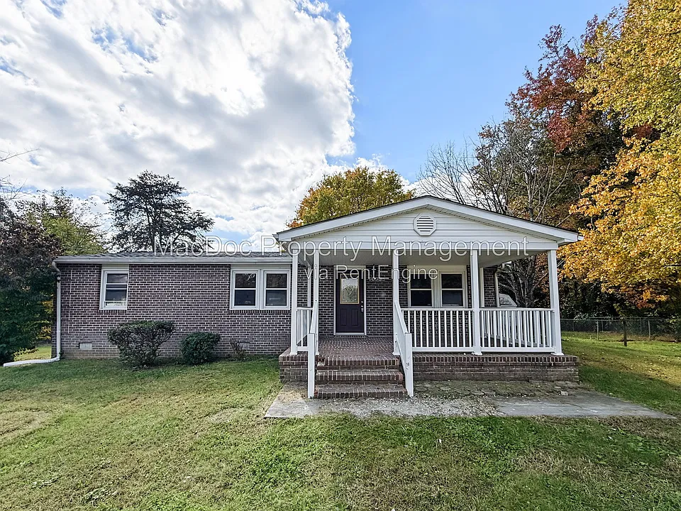 10935 Deerfield Dr