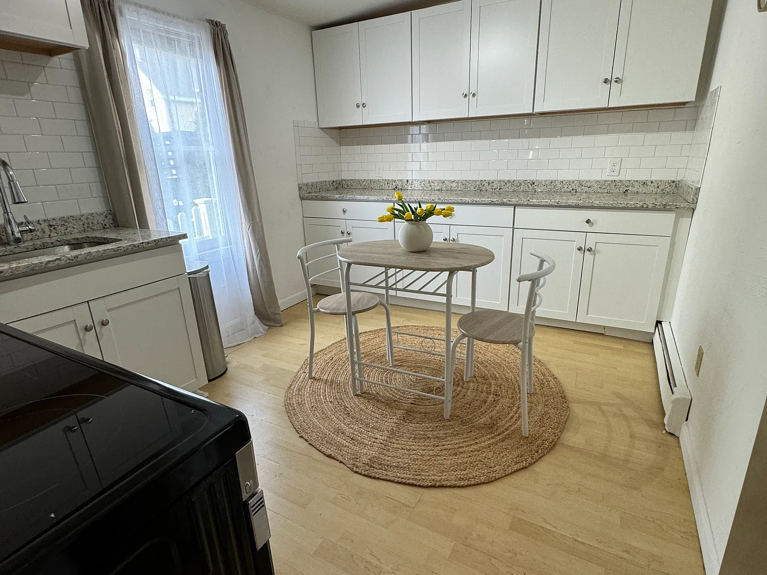 429 Washington St — Photo 3
