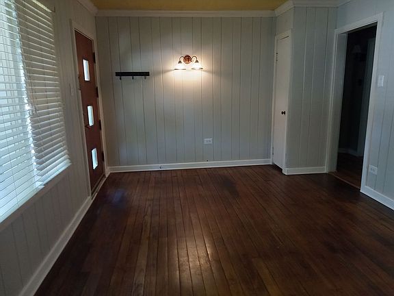 2nd image of 1730 Himalaya Ave