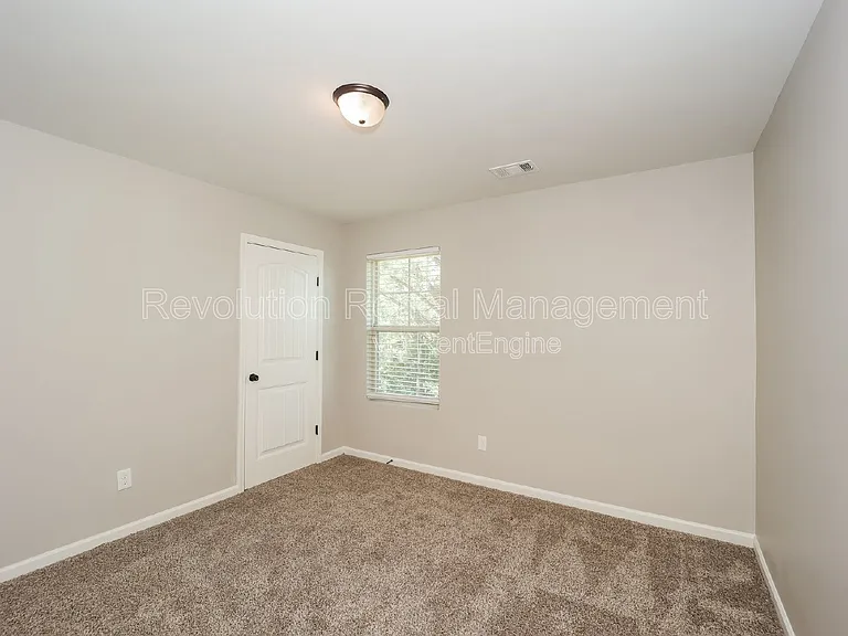 116 Slate Dr — Photo 11