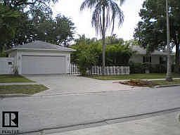 Side Access 2 Car Detached Garage