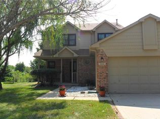 10121 Park Ridge Dr, Indianapolis, IN 46229