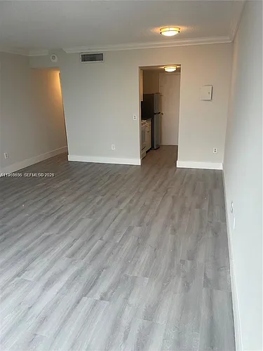 2075 NE 164th St #805 Photo 1