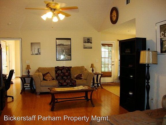 3rd image of 754 Mill Pond Dr