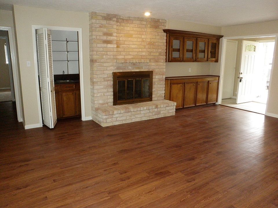 1st image of 4734 Blueberry Hill Dr #House